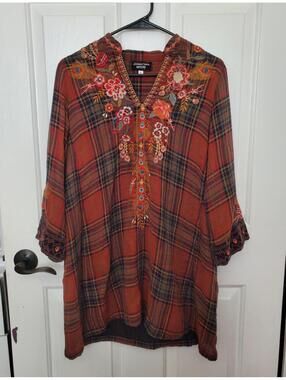 Johnny Was Workshop Plaid Floral Embroidered Button Down Shirt Silk Womens XS